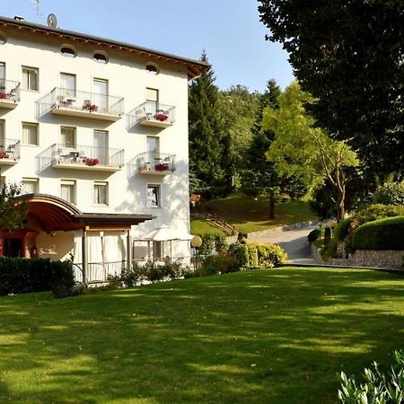 Hotel Lilla' Terlago Eksteriør bilde